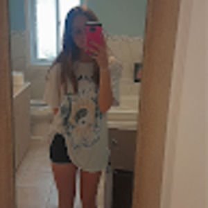 Meet your Posher, Alyssa